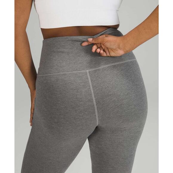 Lululemon Wunder Lounge Super-High-Rise Tight 28" Size 6 - Picture 4 of 8